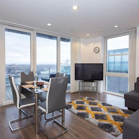 Stylish Mediacity 2Bed, Sleeps 6, Amazing Views 曼彻斯特 外观 照片
