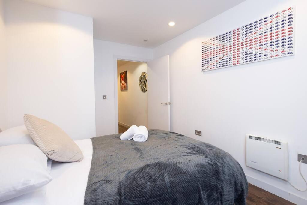 Stylish Mediacity 2Bed, Sleeps 6, Amazing Views 曼彻斯特 外观 照片